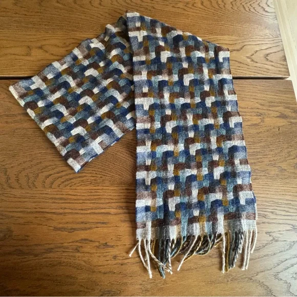 Multicolor Scarf Moon Pure 100% Merino Wool Woven Fringe Scarf British Isles - Picture 6 of 7